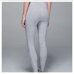 Turn around tight lululemon